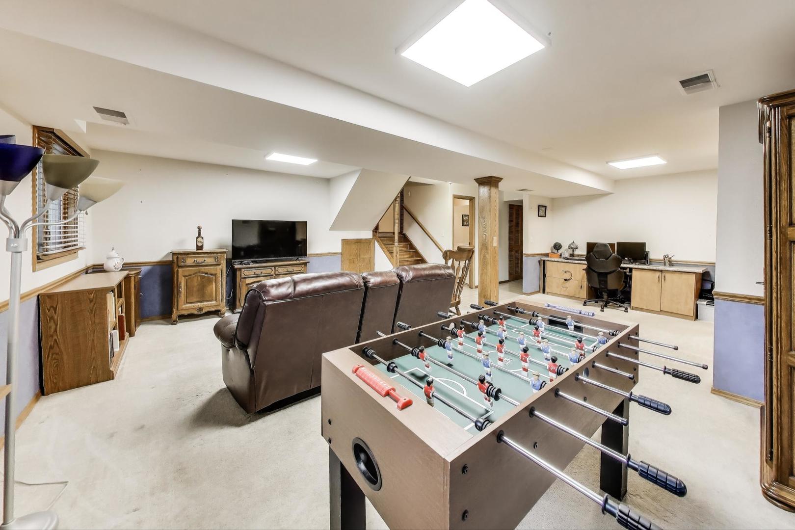 438 High Road Cary, IL 60013 - Photo 30 of 42