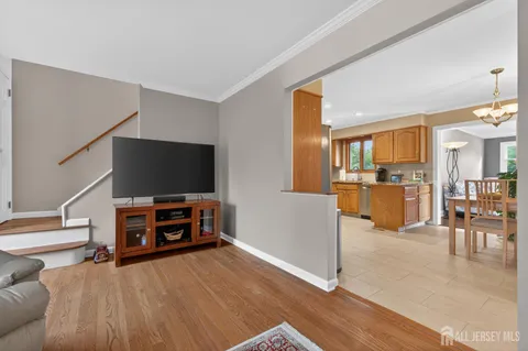 $800,000 | 24 Deerwood Avenue, Edison, NJ 08817