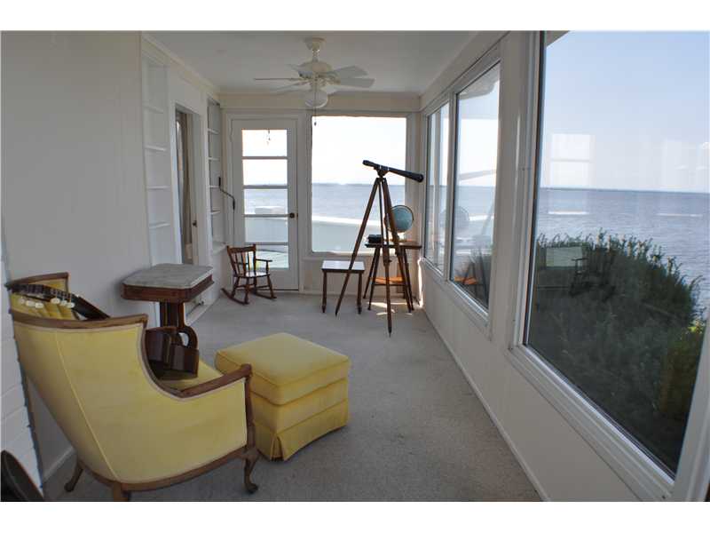 1 Beach Road Bristol, RI 02809 - Photo 7 of 18 Porch. Sun Room
