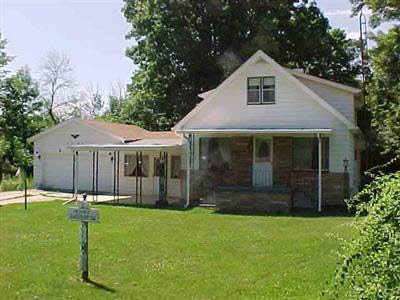 4555 Davison Road Lapeer, MI 48446 - Photo 1 of 9 20177503.JPG