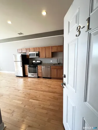 $1,550 | 353 Main Street, Unit 31, Middletown, CT 06457