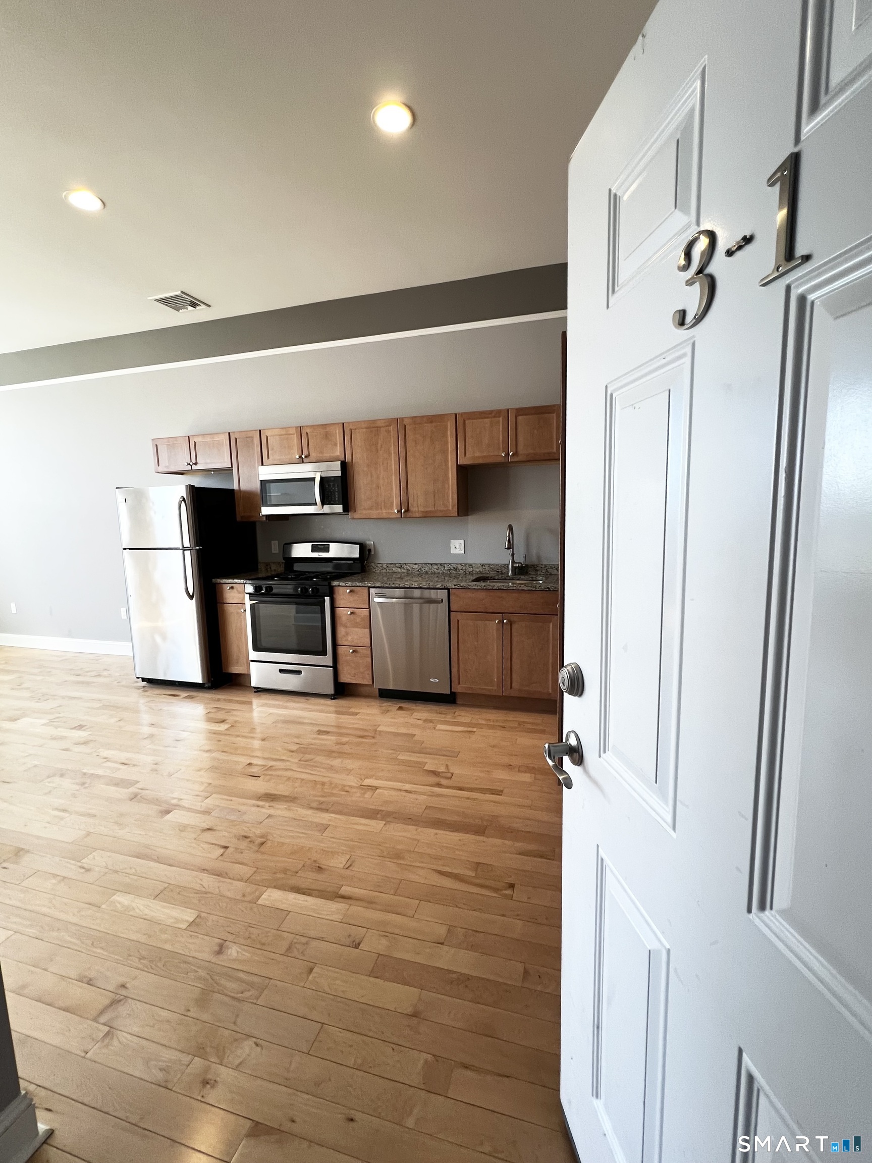 353 Main Street, Unit 31 Middletown, CT 06457 - Photo 12 of 15