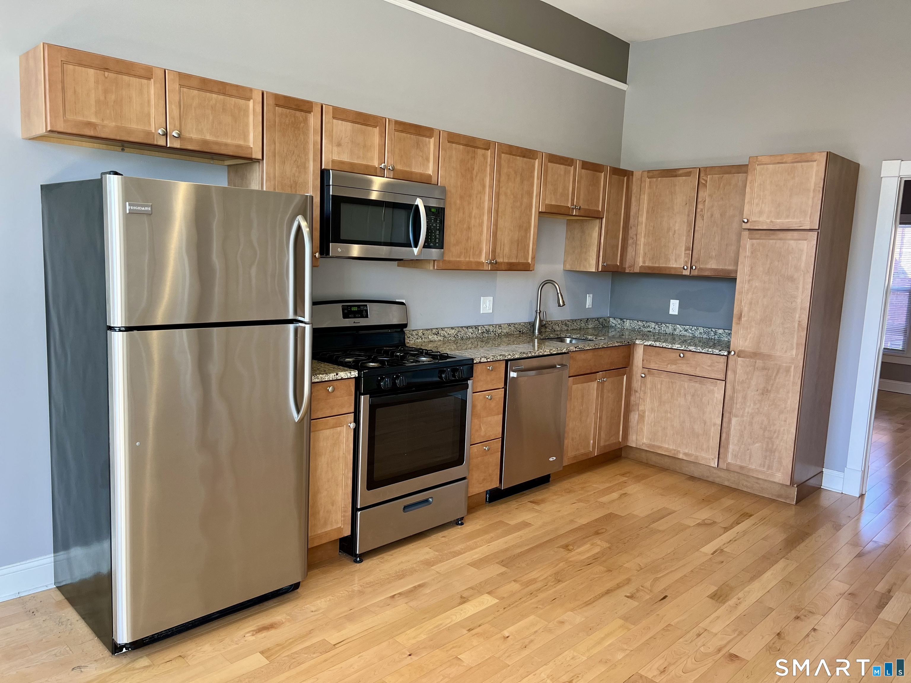 353 Main Street, Unit 31 Middletown, CT 06457 - Photo 4 of 15