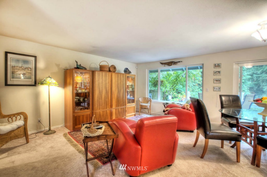14630 Southeast 172nd Street Renton, WA 98058 - Photo 4 of 15 Gallery Image 4