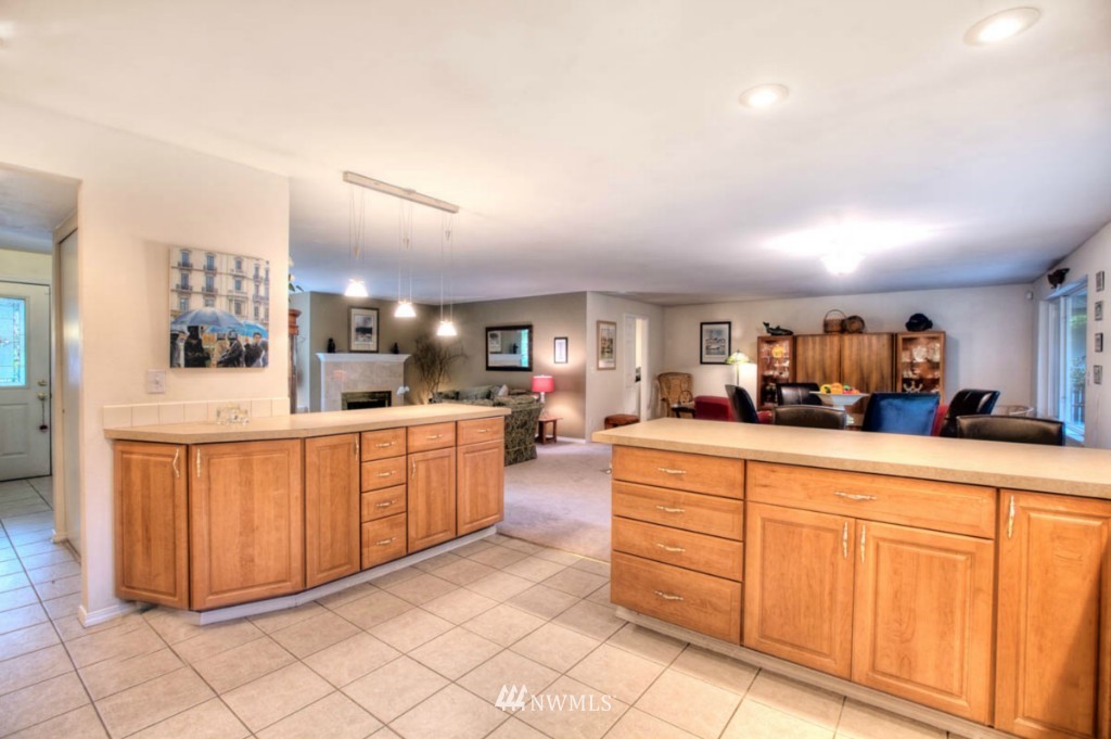14630 Southeast 172nd Street Renton, WA 98058 - Photo 6 of 15 Gallery Image 6
