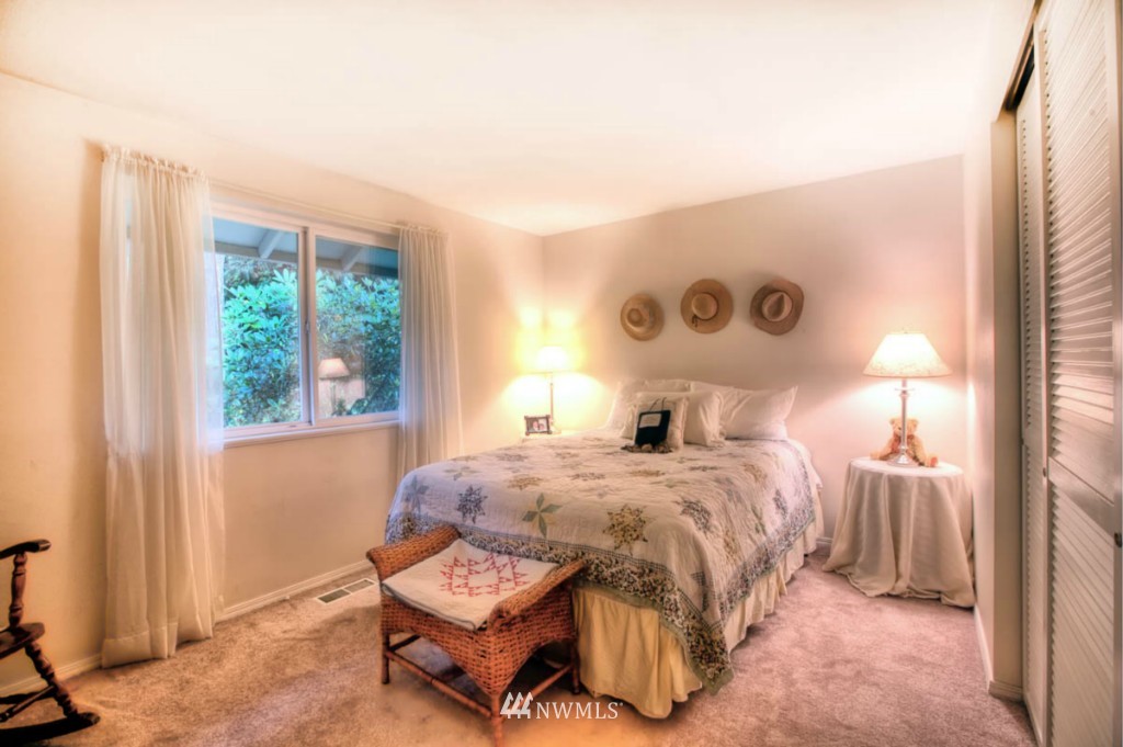 14630 Southeast 172nd Street Renton, WA 98058 - Photo 10 of 15 Gallery Image 10