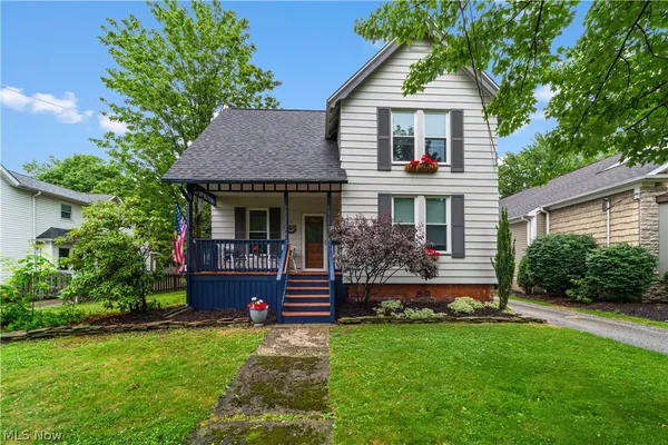 $359,000 | 4721 Maple Street, Willoughby, OH 44094