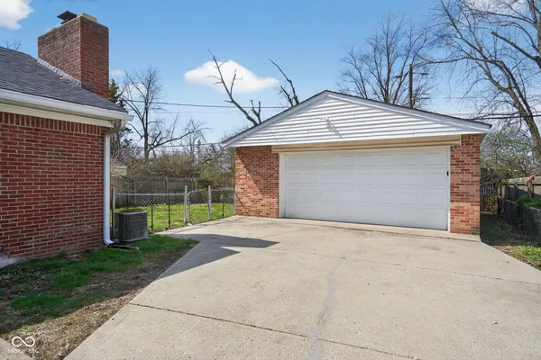 $219,900 | 1618 North Shortridge Road, Indianapolis, IN 46219