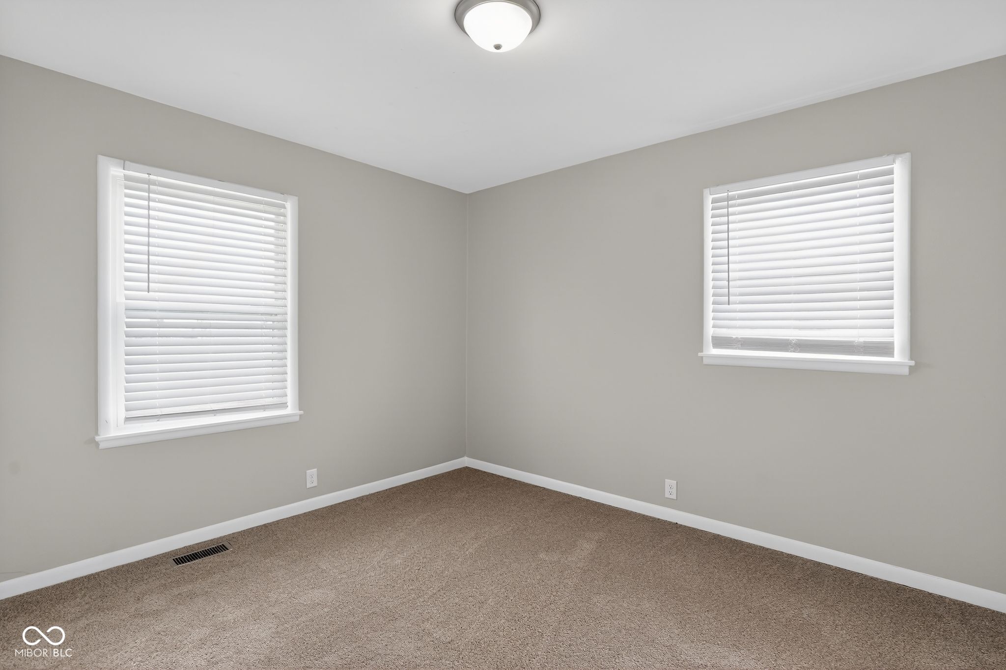 1618 North Shortridge Road Indianapolis, IN 46219 - Photo 34 of 38