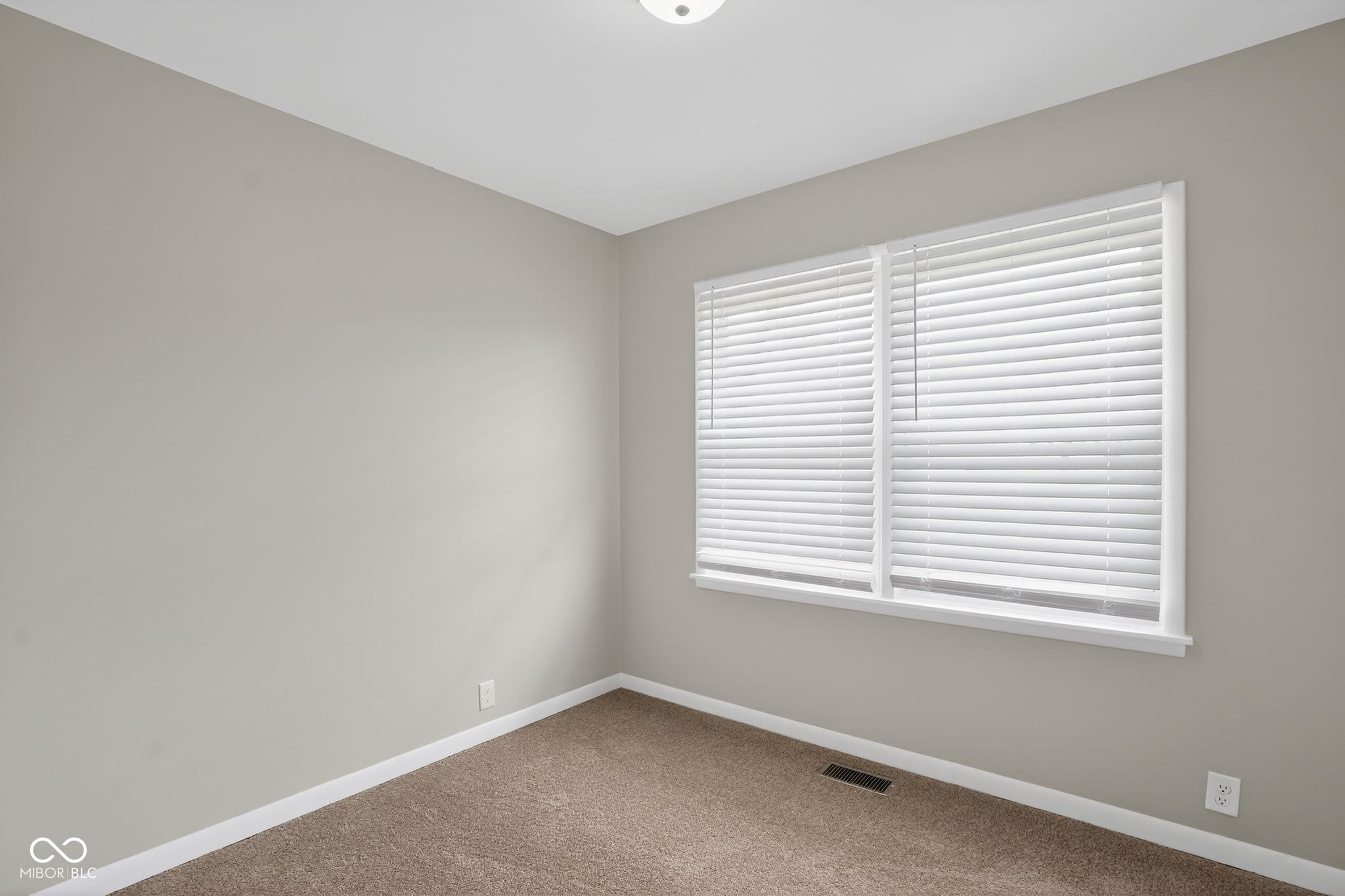 1618 North Shortridge Road Indianapolis, IN 46219 - Photo 35 of 38