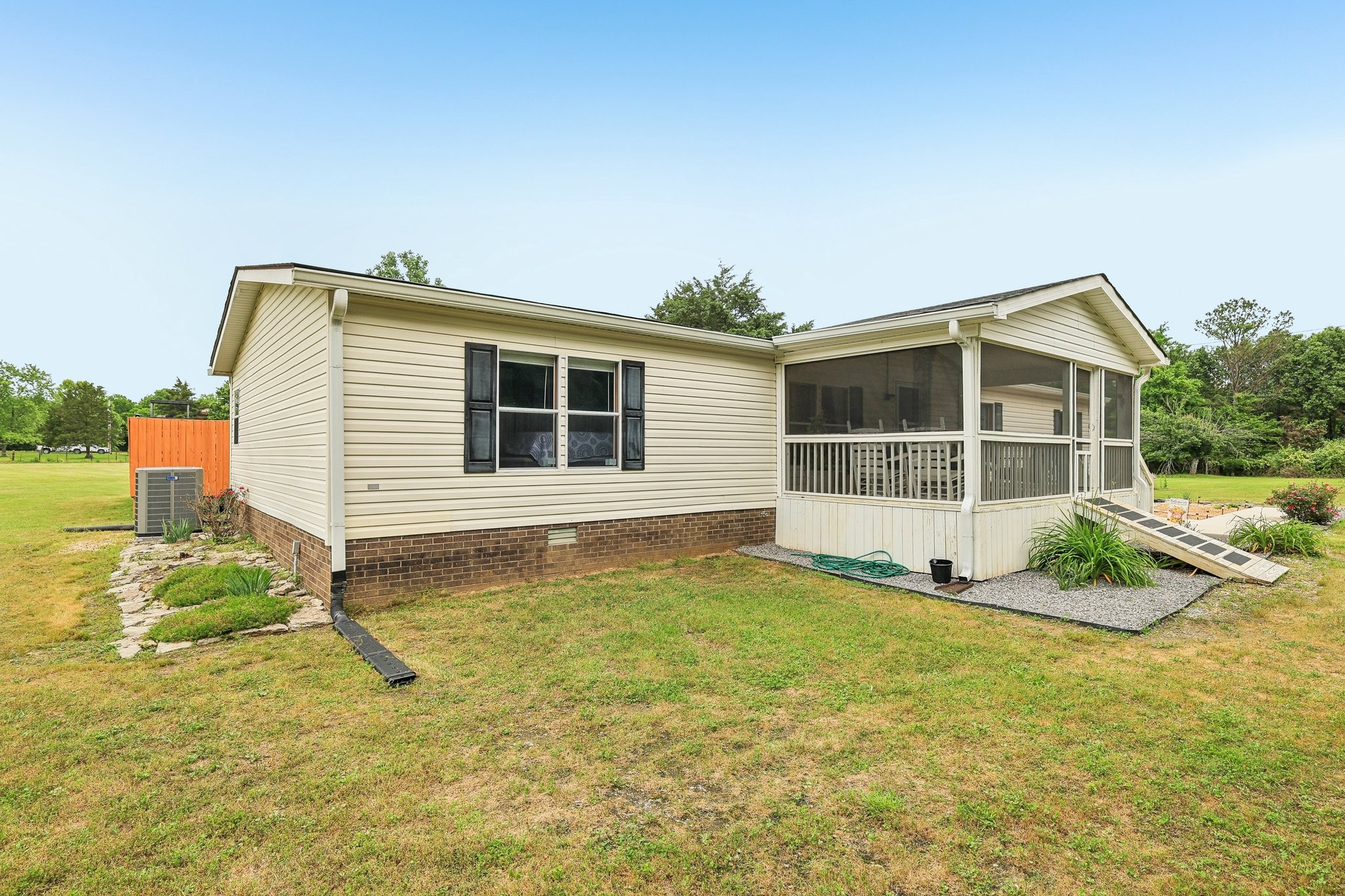 12056 Newtown Road Rockvale, TN 37153 - Photo 4 of 65