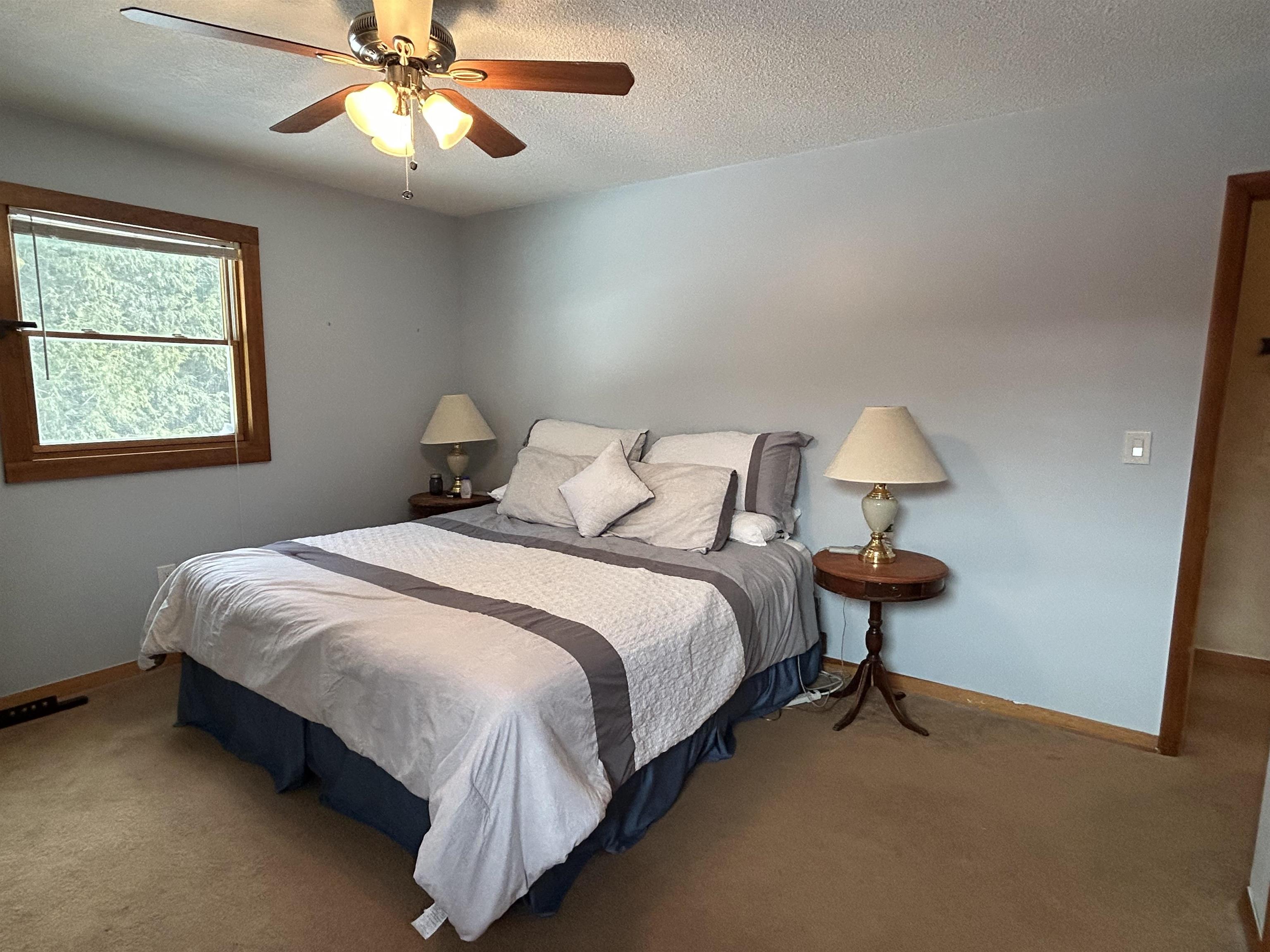 147 Davis Road Plymouth, VT 05149 - Photo 15 of 32