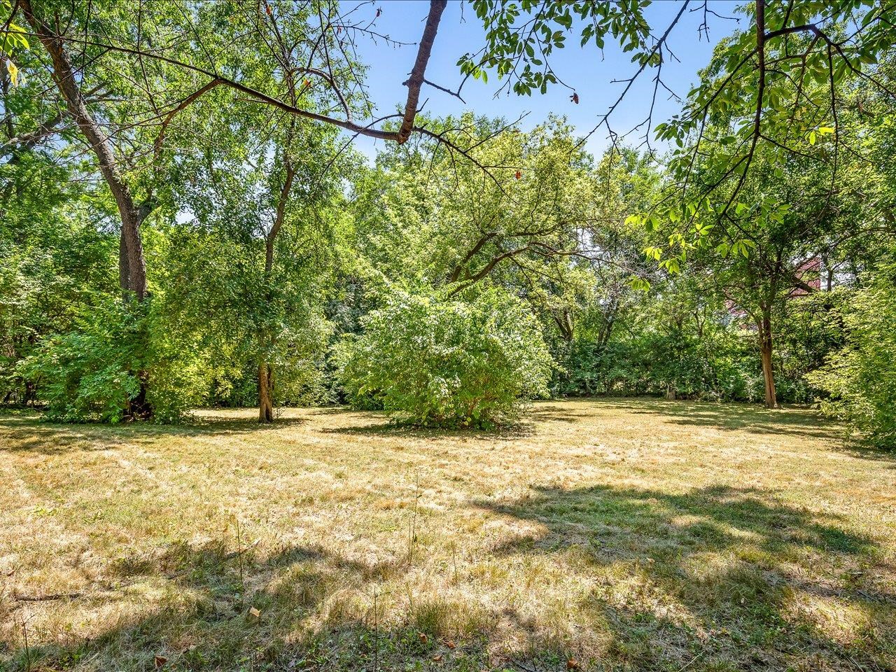 2519 Highcrest Road Rockford, IL 61107 - Photo 33 of 44