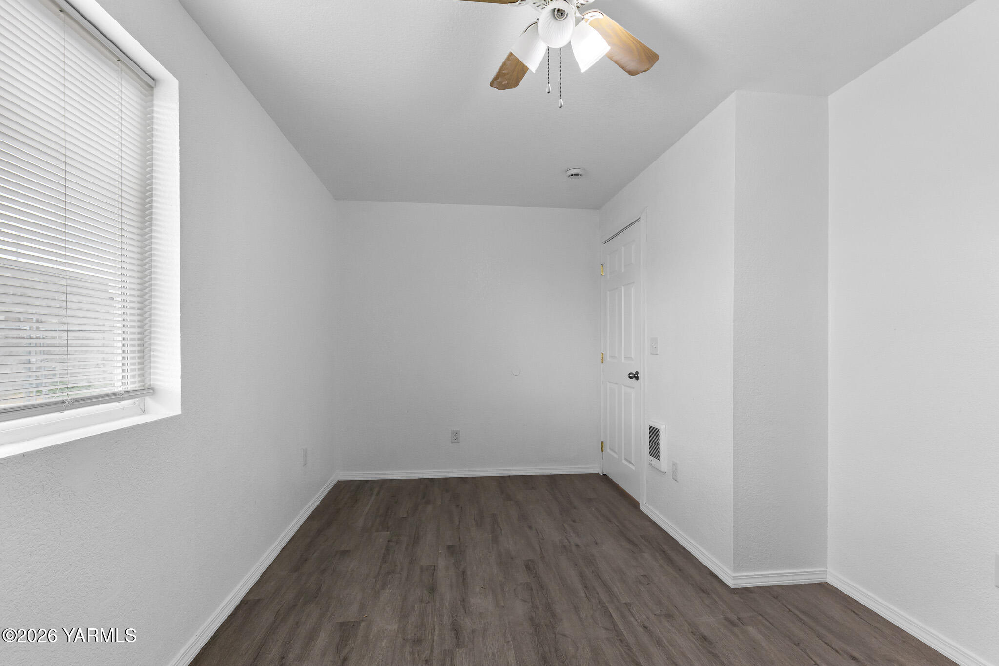 2208 South 3rd Avenue Yakima, WA 98903 - Photo 14 of 21 2208 S. 3rd Ave.