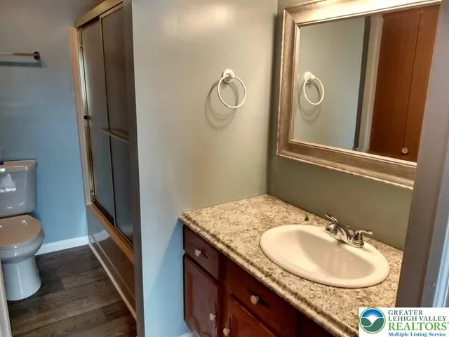 $2,295 | 933 North New Street, Bethlehem, PA 18018