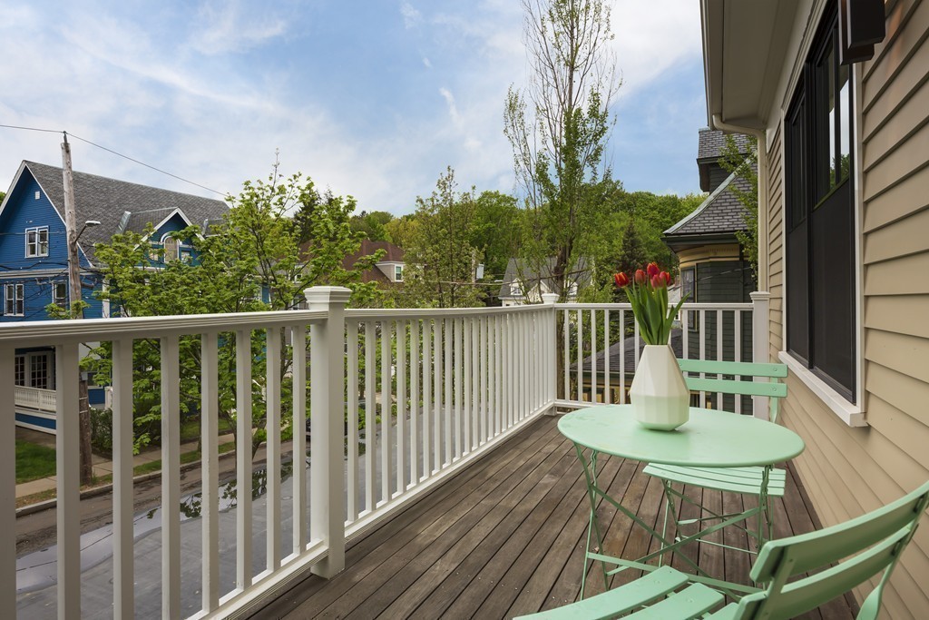 39 Columbia Street, Unit 2 Brookline, MA 02446 - Photo 18 of 19