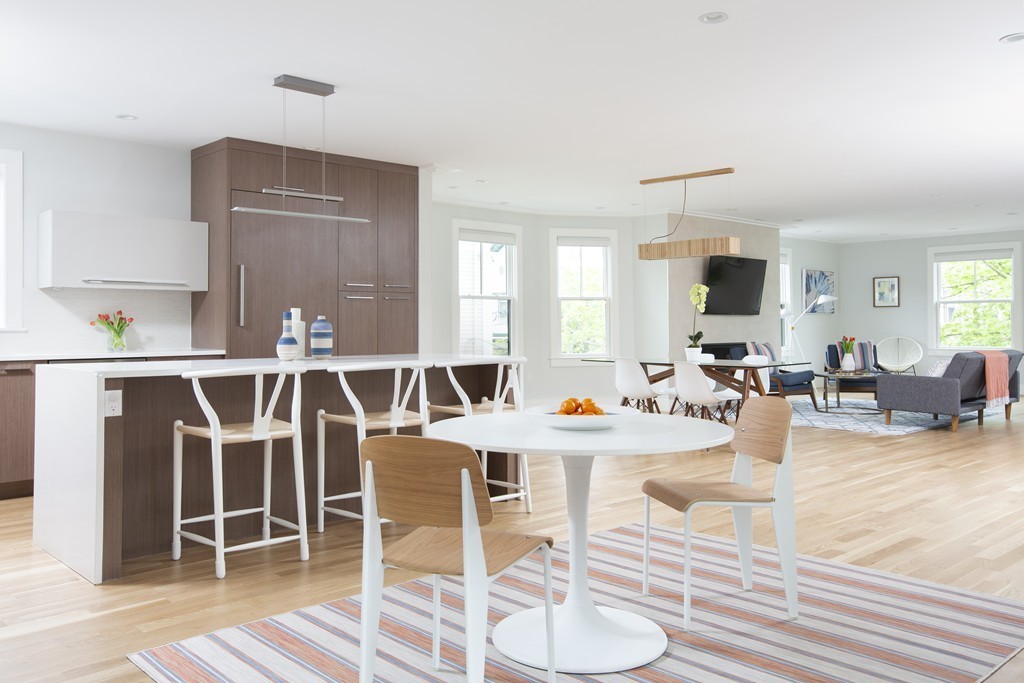 39 Columbia Street, Unit 2 Brookline, MA 02446 - Photo 2 of 19