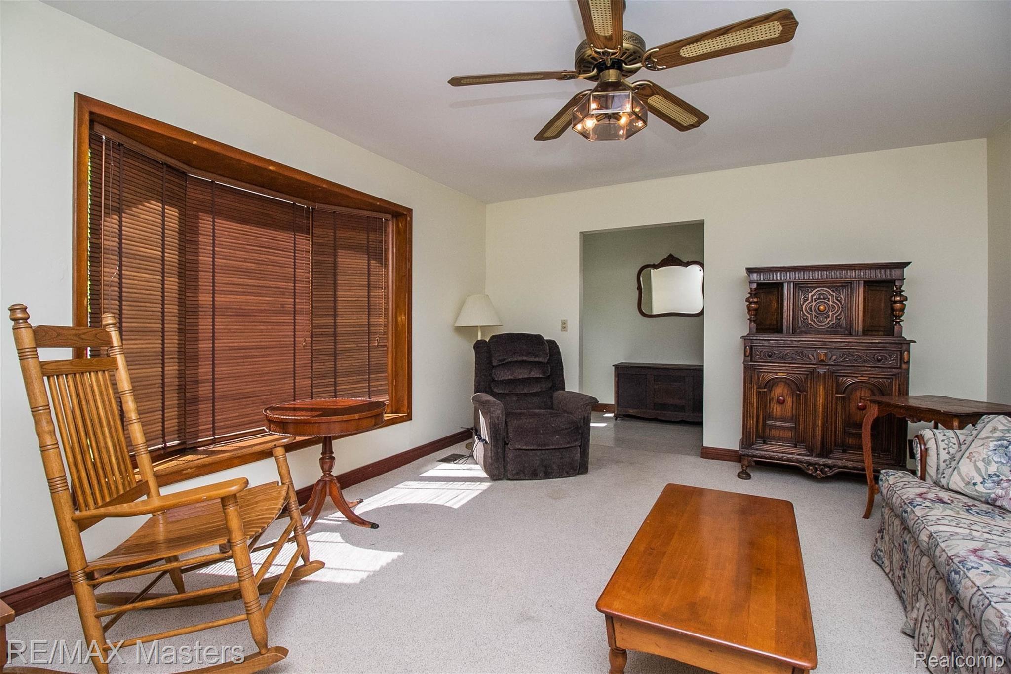 30450 Fort Road Rockwood, MI 48173 - Photo 4 of 21 6.jpg