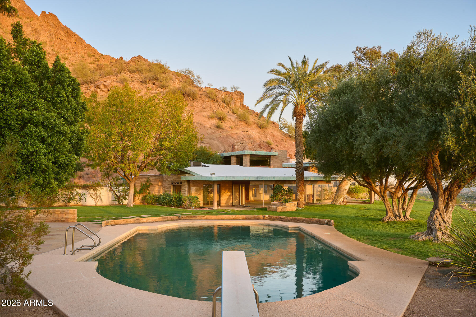 5500 North Dromedary Road Phoenix, AZ 85251 - Photo 6 of 74 backyard3