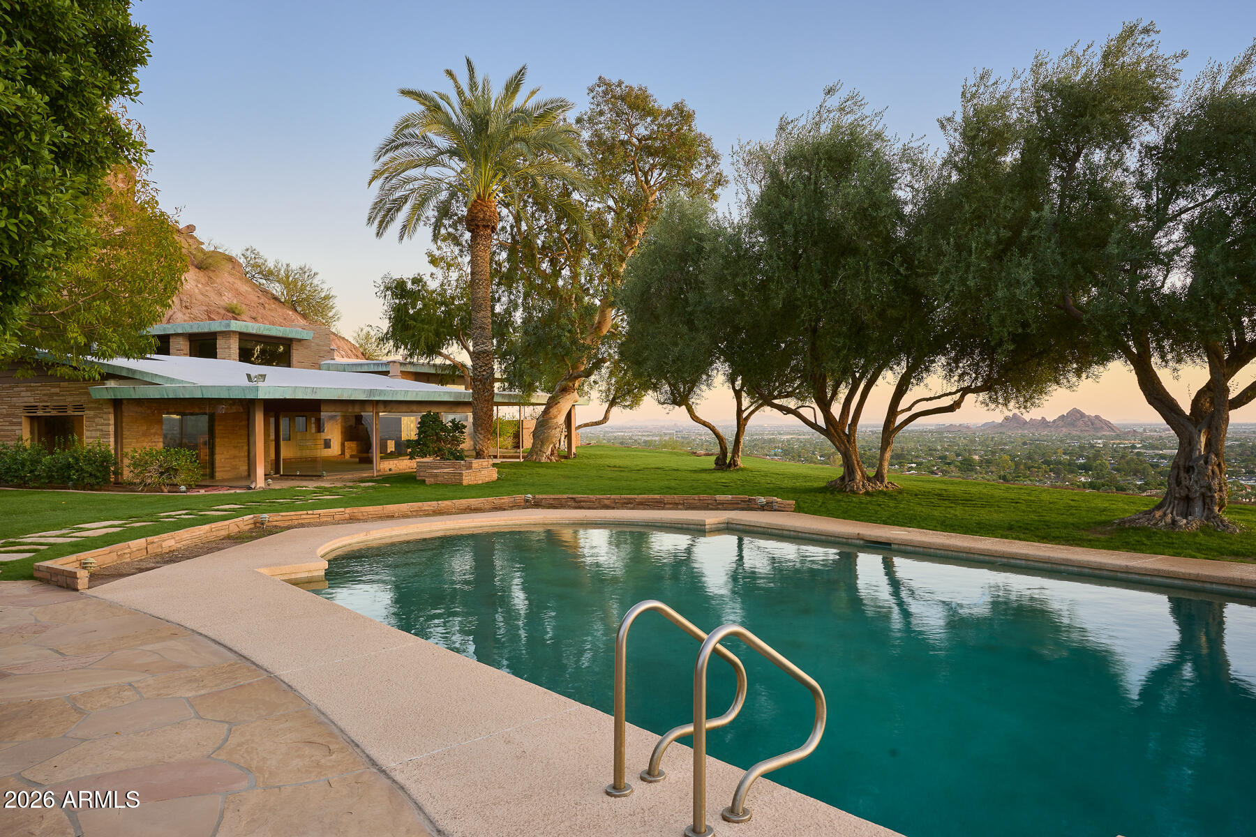 5500 North Dromedary Road Phoenix, AZ 85251 - Photo 8 of 74 backyard5