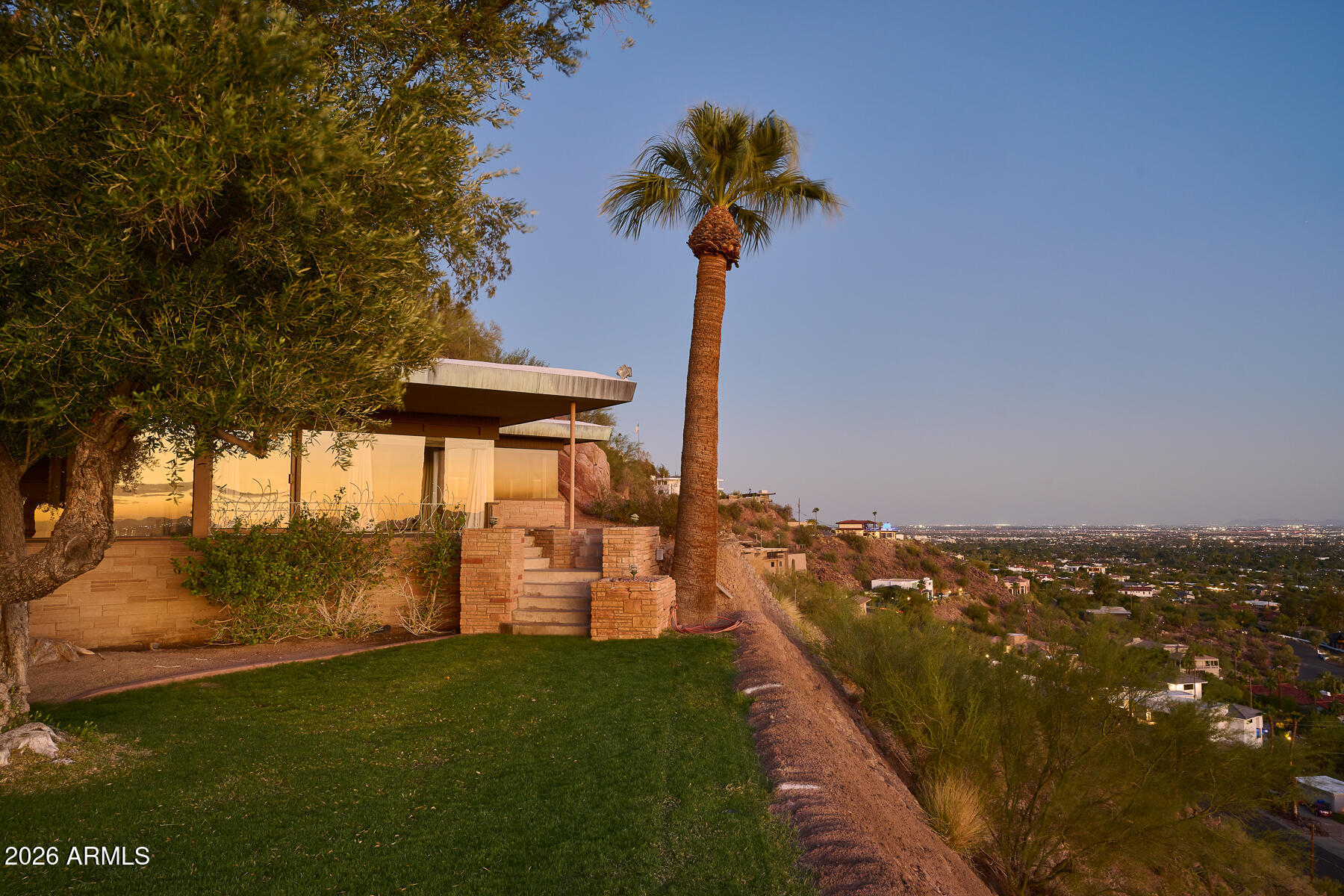 5500 North Dromedary Road Phoenix, AZ 85251 - Photo 10 of 74 backyard7