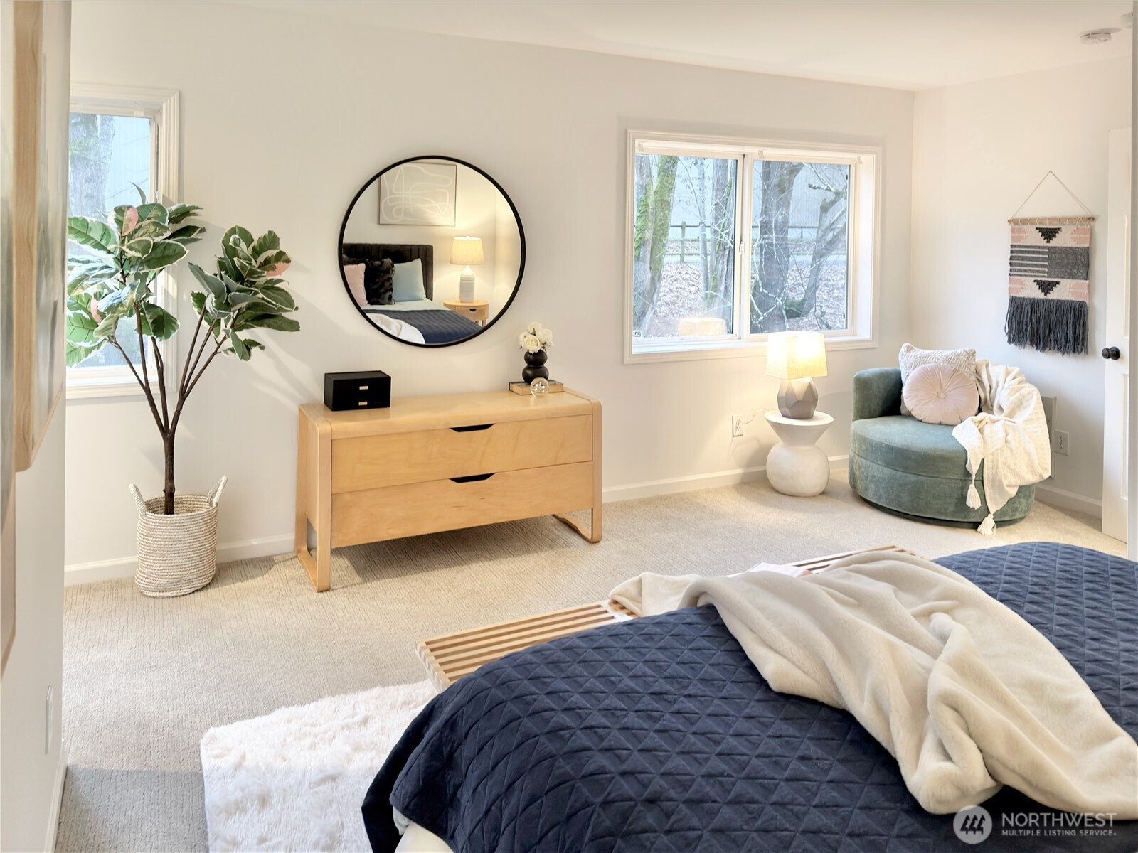 210 10th Street, Unit 4 Kirkland, WA 98033 - Photo 18 of 35 a bedroom with bed and a large window