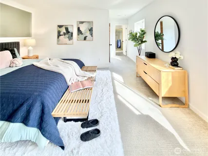 $749,000 | 210 10th Street, Unit 4, Kirkland, WA 98033