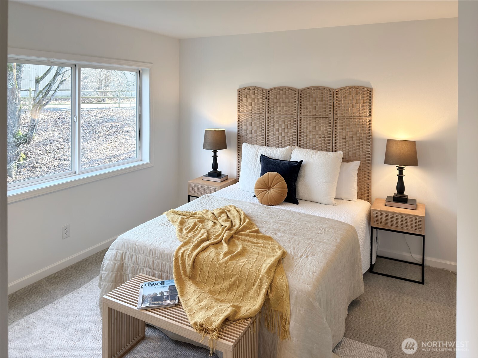 210 10th Street, Unit 4 Kirkland, WA 98033 - Photo 23 of 35 a bedroom with a bed and window