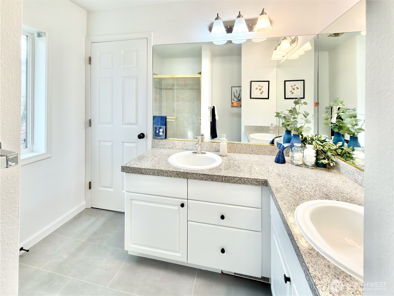 210 10th Street, Unit 4 Kirkland, WA 98033 - Photo 25 of 40