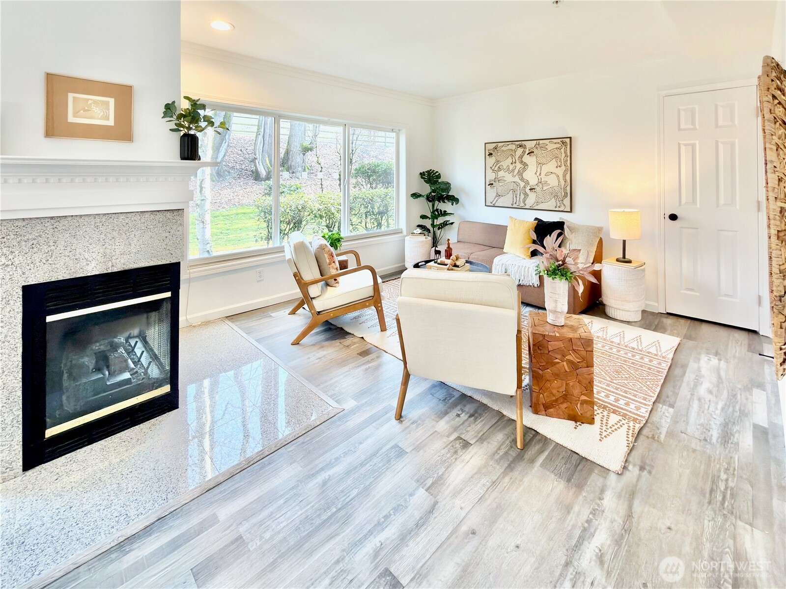 210 10th Street, Unit 4 Kirkland, WA 98033 - Photo 7 of 40