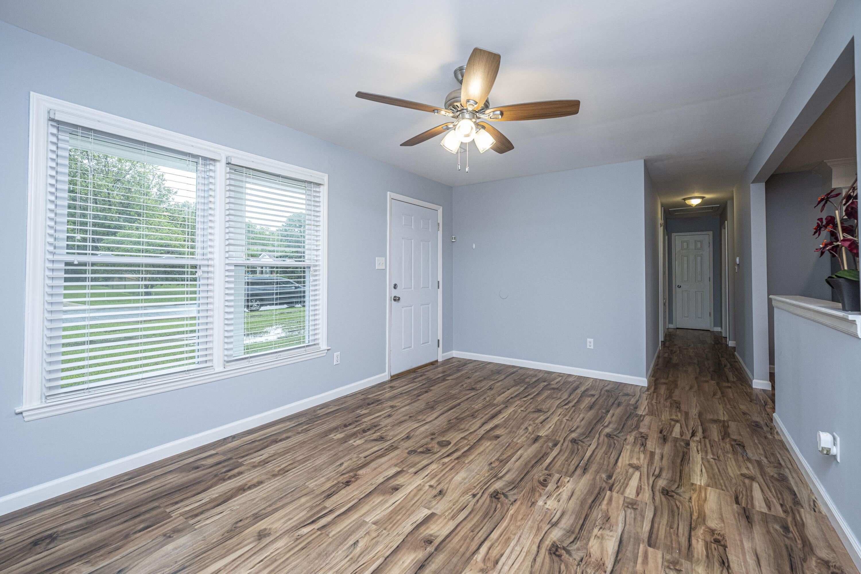 7662 Chippendale Road North Charleston, SC 29420 - Photo 6 of 26 DSC_5361
