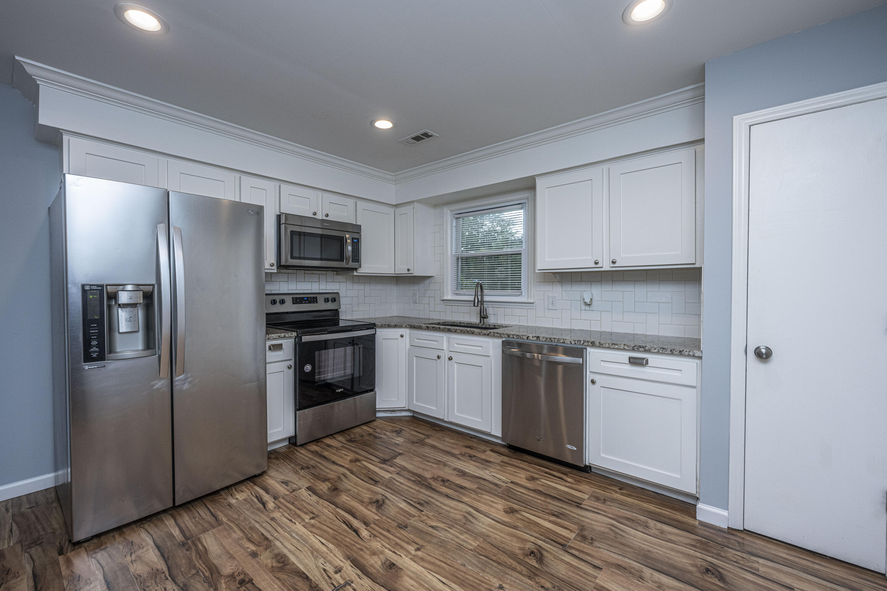 7662 Chippendale Road North Charleston, SC 29420 - Photo 8 of 26 DSC_5364
