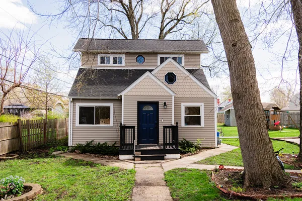 $260,000 | 5321 Cleveland Drive, McHenry, IL 60050