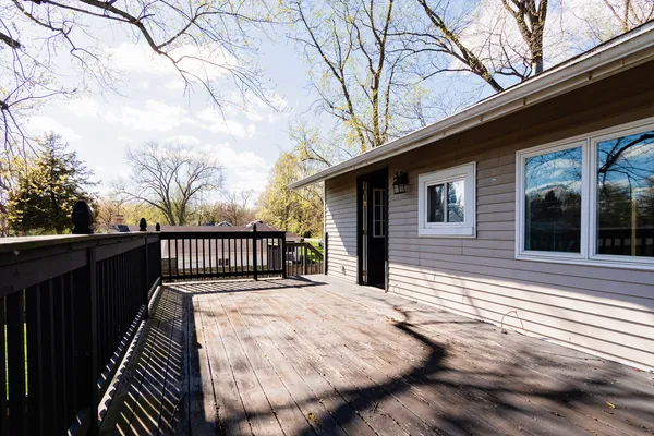 $260,000 | 5321 Cleveland Drive, McHenry, IL 60050