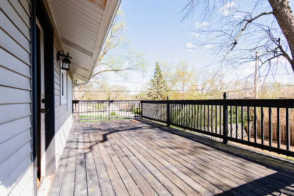 $260,000 | 5321 Cleveland Drive, McHenry, IL 60050