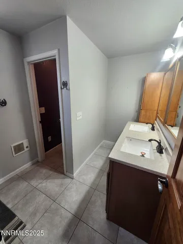 $1,600 | 880 Truckee Lane, Fernley, NV 89408