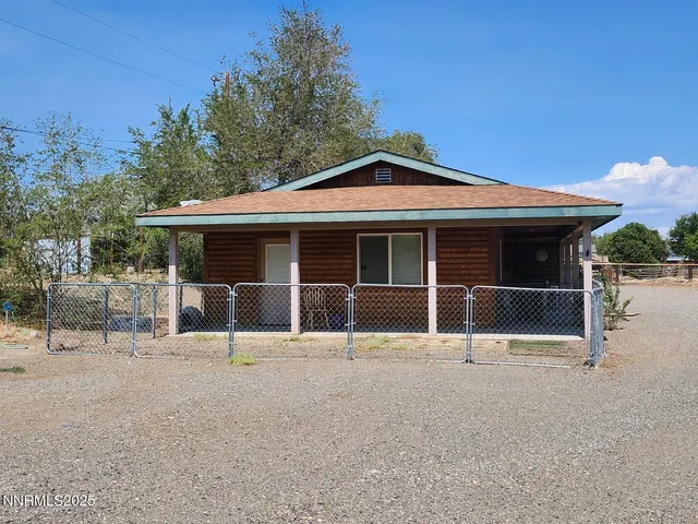 $1,600 | 880 Truckee Lane, Fernley, NV 89408