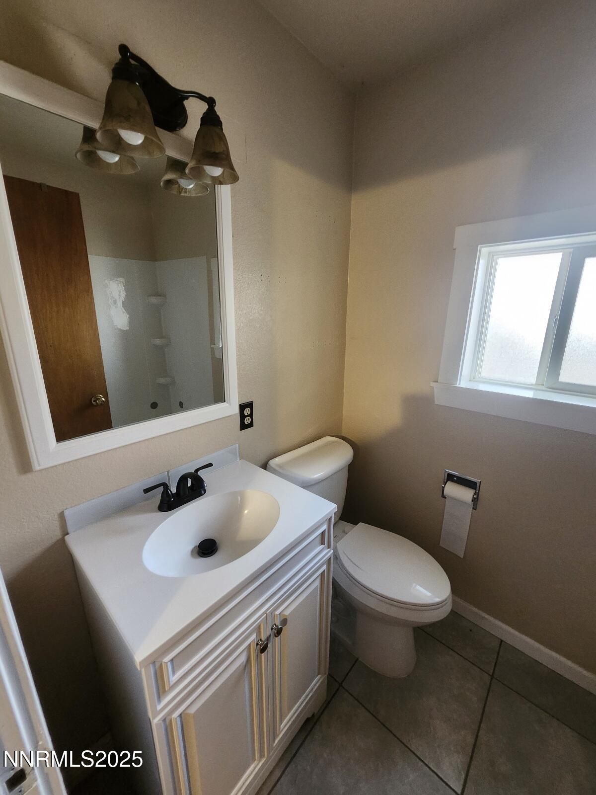 880 Truckee Lane Fernley, NV 89408 - Photo 8 of 18 20250829_124800