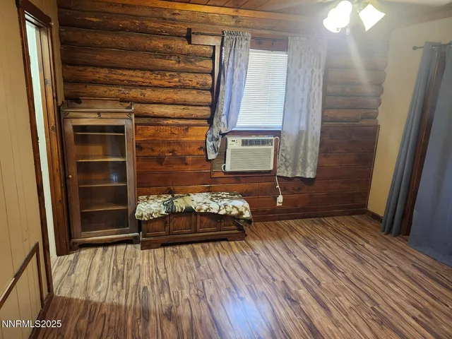 $1,600 | 880 Truckee Lane, Fernley, NV 89408