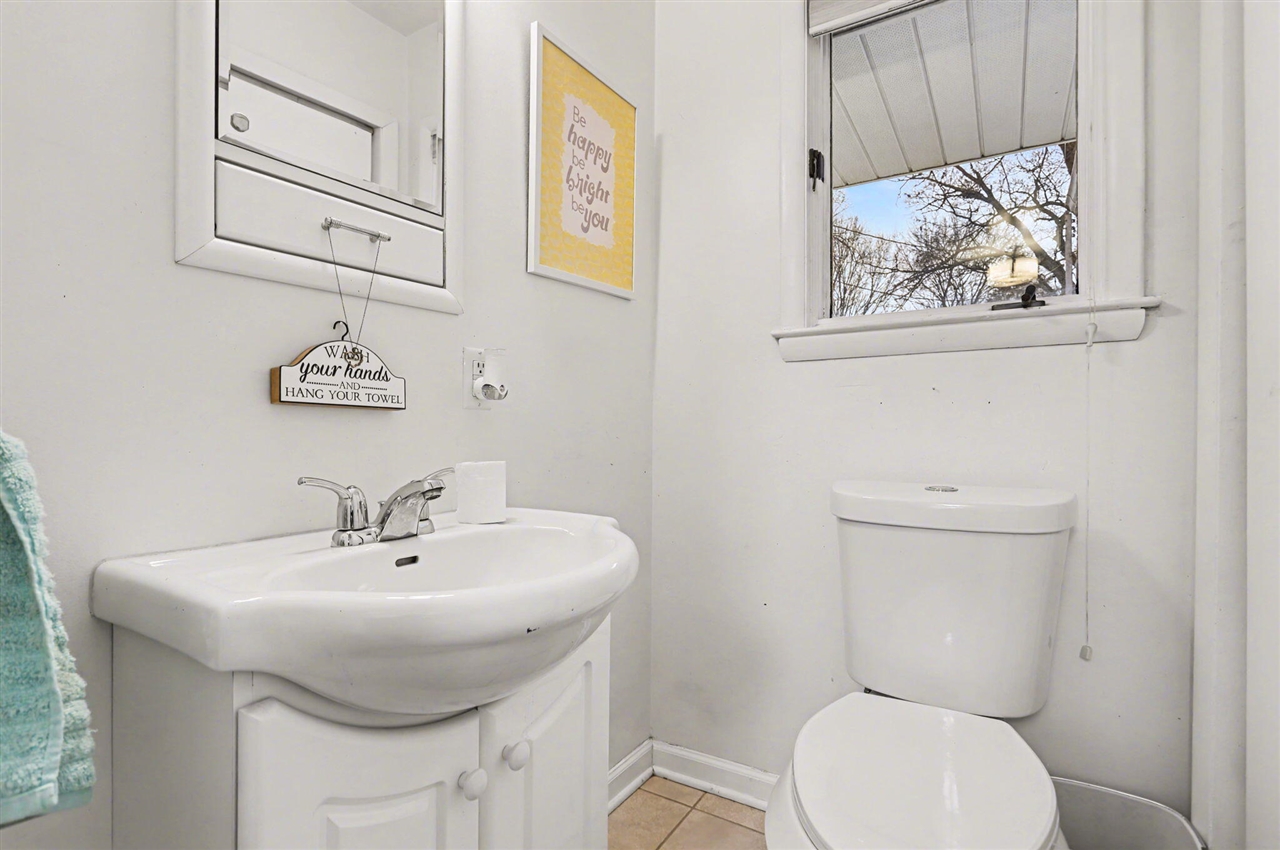 345 North Fremont Road Coldwater, MI 49036 - Photo 8 of 29