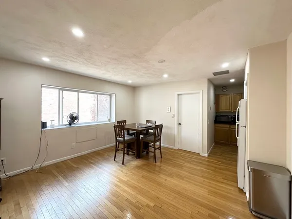 $2,500 | 200 Kelton Street, Unit 34, Boston, MA 02134
