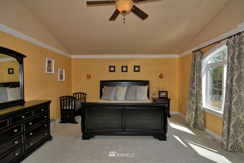 802 232nd Street Southeast Bothell, WA 98021 - Photo 11 of 21