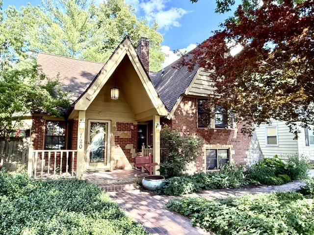 720 South New Street Champaign, IL 61820 - Photo 70 of 73 front view of a house with a yard