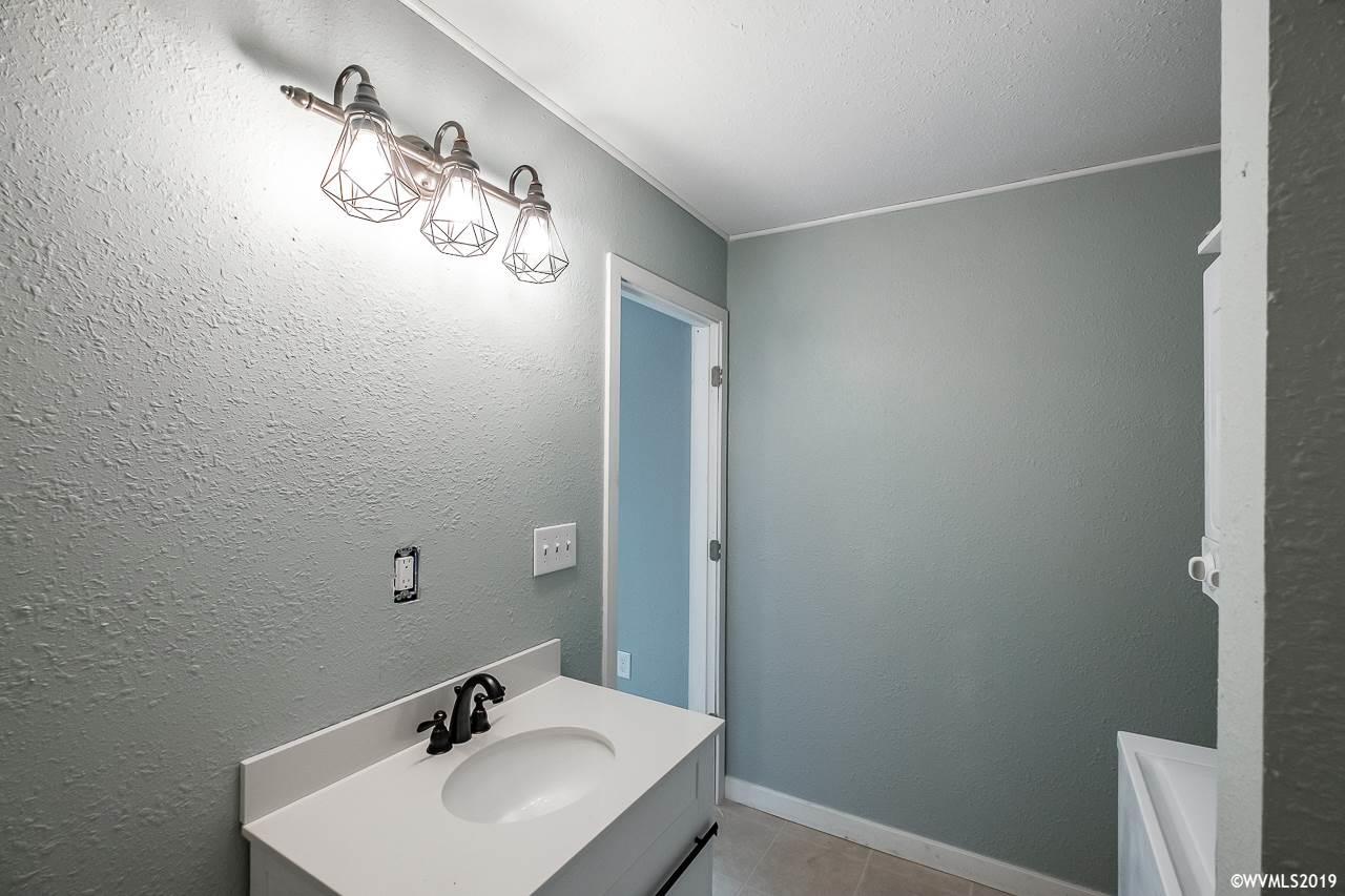 35687 Ebenger Street Southwest Albany, OR 97321 - Photo 29 of 38 Gallery Image 29