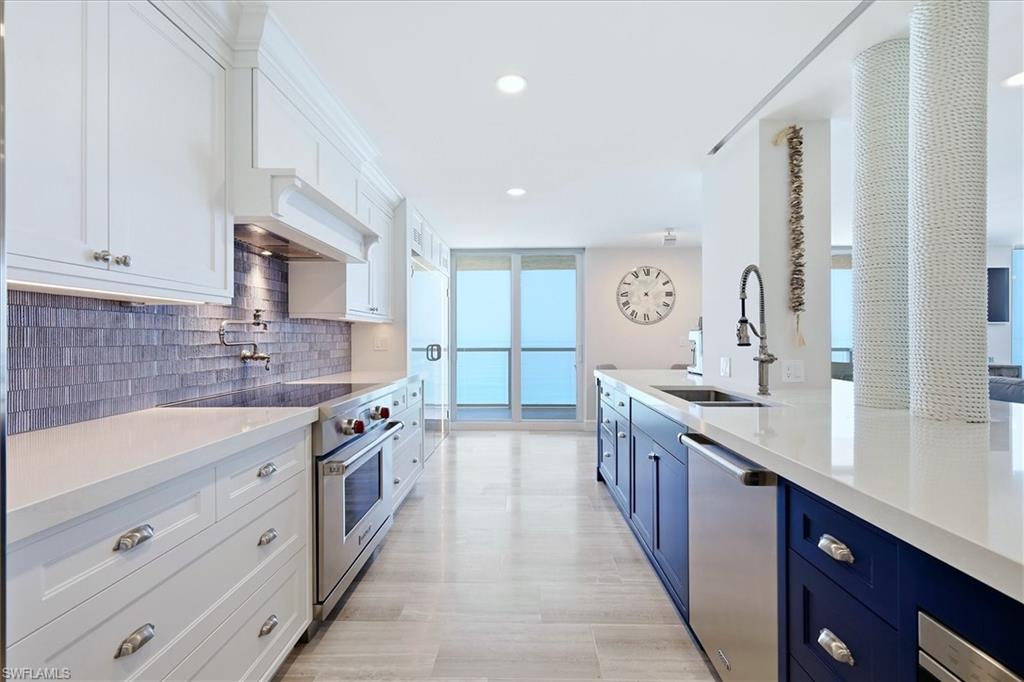 2425 Gulf Of Mexico Drive, Unit 6D Longboat Key, FL 34228 - Photo 12 of 50