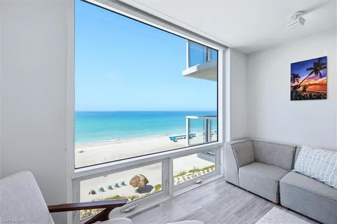 $1,850,000 | 2425 Gulf Of Mexico Drive, Unit 6D, Longboat Key, FL 34228