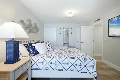 $1,850,000 | 2425 Gulf Of Mexico Drive, Unit 6D, Longboat Key, FL 34228