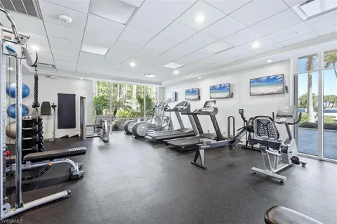 $1,850,000 | 2425 Gulf Of Mexico Drive, Unit 6D, Longboat Key, FL 34228