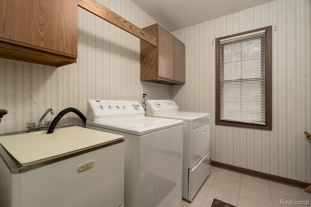 1353 Lomas Verdes Rochester Hills, MI 48306 - Photo 24 of 42