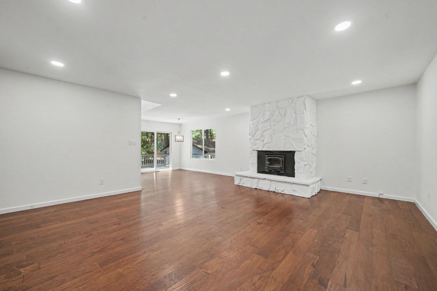27094 Barton Road Pioneer, CA 95666 - Photo 9 of 31 Gallery Image 9